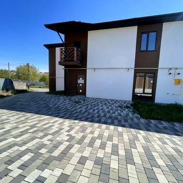 Продаж сучасного котеджу