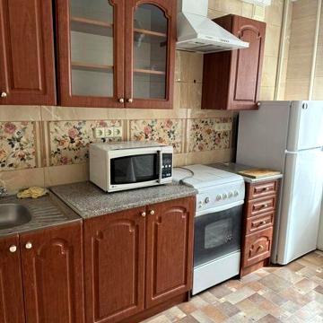 LS 11 Сдам 1к.кв.2/9 Центр