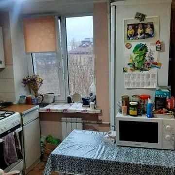 Продам 2 кімнатну квартиру на Маричанській біля Голосіївського парку!