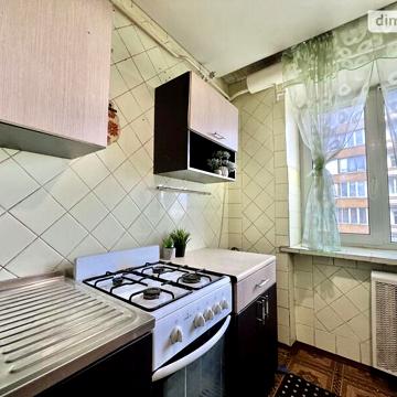 Продаж 2к Квартира Тарасівська вулиця