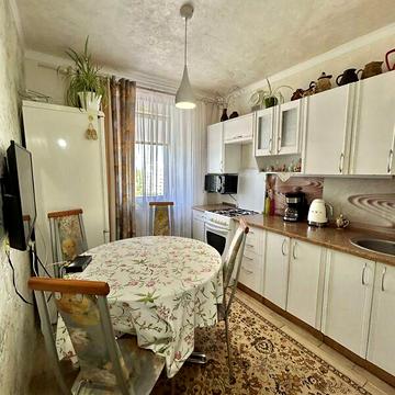 Продаж 2к Квартира Архітектора Старова вулиця