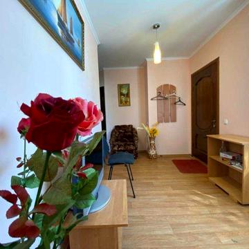 Продаж будинку 97,4м2, 3 кімнати, 3 поверхи. Відеонагляд. ID:700