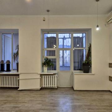 Продаж 2к 91,4квм квартири Велика Васильківська 25