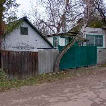 Продам дом в центре Козельца
