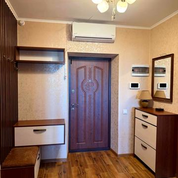 Івана Пулюя вул., 40