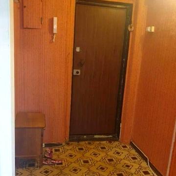 Довгострокова оренда 1к Квартира Шкільна (Героїв Сталінграду) вулиця