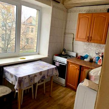 Продається 2-х кімнатна квартира по вулиці Олекси Тихого