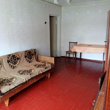 Продам 2-кімнатну квартиру 43м2 в центрі Сквири