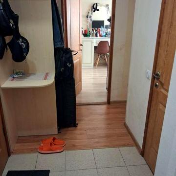 Продам двохкімнатну квартиру метро Дарниця