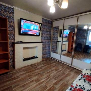 Оренда 2 кімнатної квартири на Зарічному