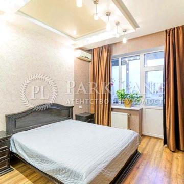 Продаж квартири Чорновола В,2 М. Лукьянівська Політехничний інститут