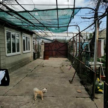 Аеродромна вул., 27