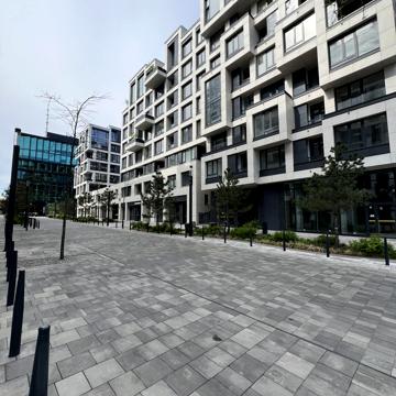 Ґарета Джонса вул. (Сімї Хохлових), 12