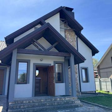 Продам будинок у Млинові