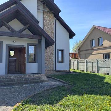 Продам будинок у Млинові