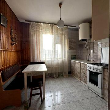 Продаж 3х кімнатної квартири на Малікова