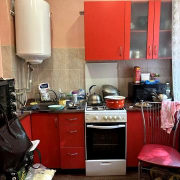 Срочно продам 2-х комнатную квартиру в Центре с АЭО