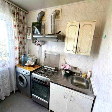 Продам 2кв 533 м/р метро Героев Труда МОЖНО Є-ВІДНОВЛЕННЯ!