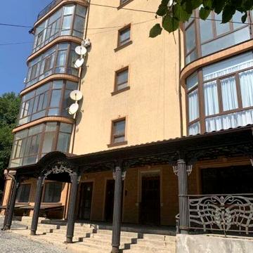 Продаж квартири 150 м²! М.Чернівці від власника!!! ЖК МПП Яніс
