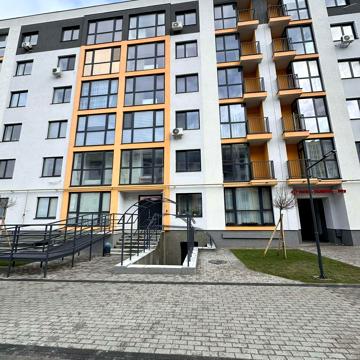 Райдужна вул., 102