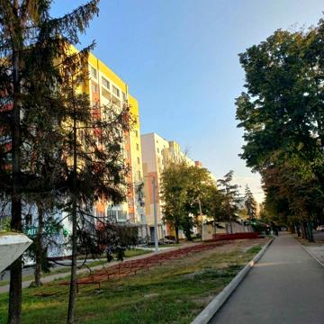 Миру вул., 21