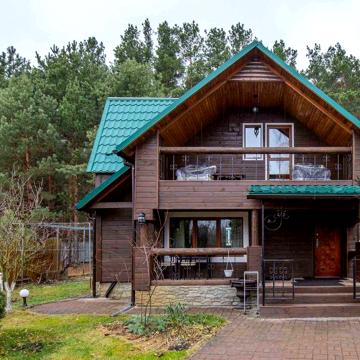 Довгострокова оренда будинку: ландшафт, ліс, ріка, тиша, чан, бесідки