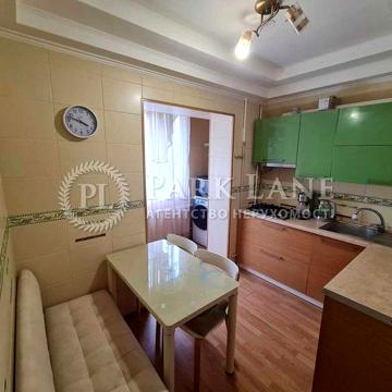 Продаж 2к квартири біля метро Політехнічний інститут Борщагівська 14а