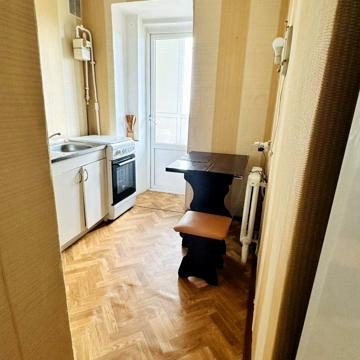 Князів Острозьких, 60