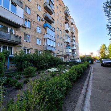 Продам 2 кімнатну квартиру вул. Котляревского 5