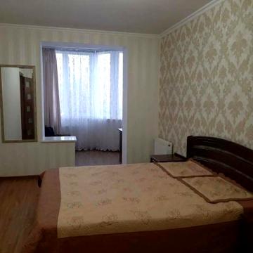 Вячеслава Чорновола вул., 60