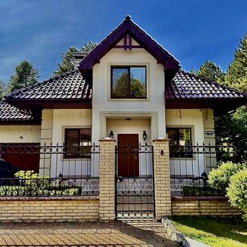 Продається унікальний котедж 232м в с.Лебедівка КМ "Європейський"