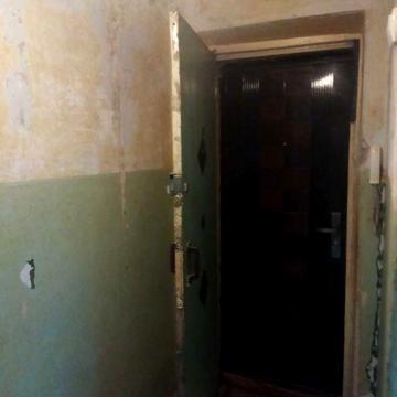 Продам.    квартиру на Аврорі
