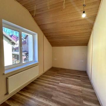 Продаж дуплексу з ремонтом 110 м на 2,5 соток землі.Ірпінь вул.Білокур