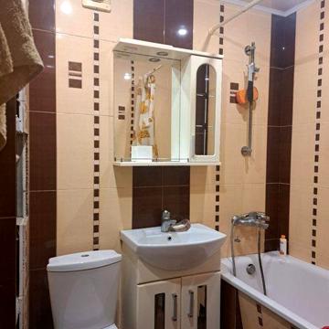 Здам 1 к квартиру на Соборності ( Дружби Народів) 240. 2/9. 2500 грн