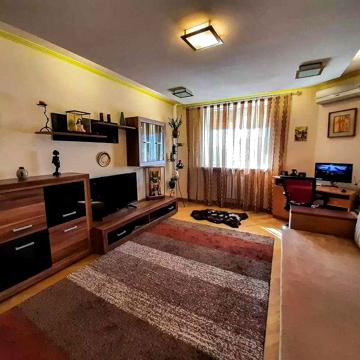 Без комісії! Продам 2к Кадетський Гай 3, цегляний будинок 2004р., 80м2