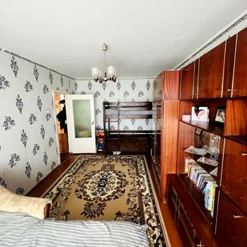 Продам 1 кімнатна квартиру на Грушевського