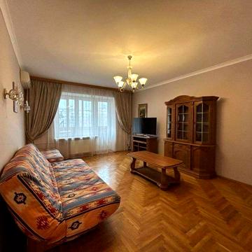 Продаж 3-кімн. квартири поруч з метро Печерська
