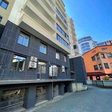 Продаж 2к квартири в центрі, вул.В.Великого ЖК Галицький двір