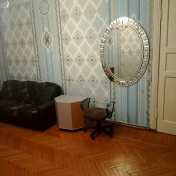 Павлівський майдан пл. (Рози Люксембург майдан), 8