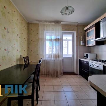 Європейська вул. (Жовтнева), 24