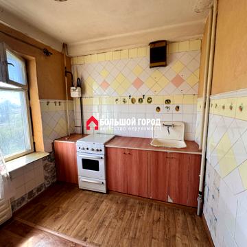 Чарівна вул., 46