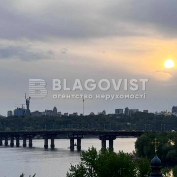 Дніпровська набережна вул., 3