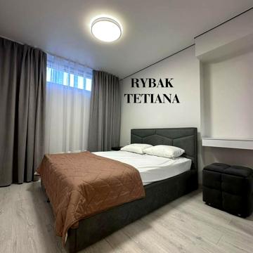 Літературна, 8