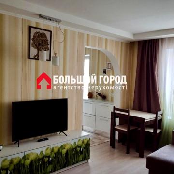 Чарівна вул., 117