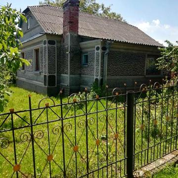 Продам приватизований будинок,4 км від м.Нововолинськ,с.Гряди