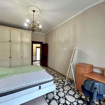 Оренда будинку, 170м. Два паркомісця. Комісія 50%. Вул.Личаківська.
