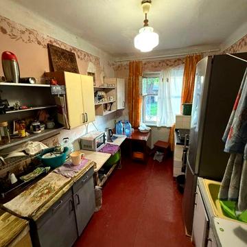 Продаж 2-х кімнатної квартири, по вул. Васіле Александрі!