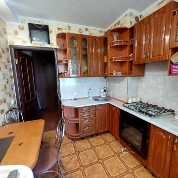 Продаж 2к Квартира Івана Авраменка (Корнійчука) вулиця