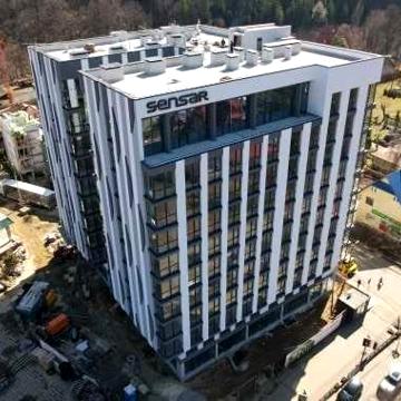 Апартаменти з виходом на терасу, SMART HILL центр Яремчі. КРАЩА ЦІНА. ЖК SMART HILL WOL by Ribas