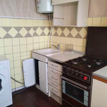 Здам 1к квартиру біля ст. метро Дарниця з газом! вул А. Малишка 35